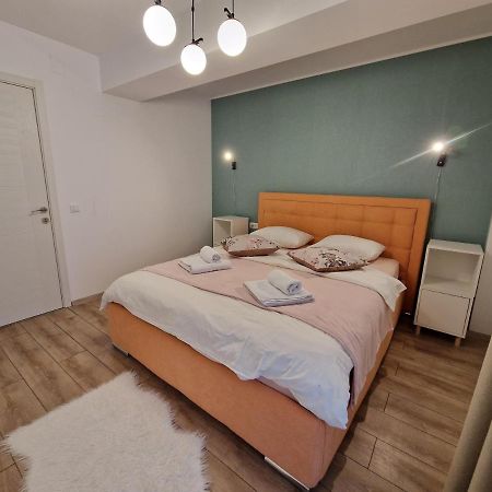 Golden Airport Residence Otopeni Ngoại thất bức ảnh