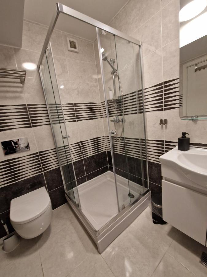 Golden Airport Residence Otopeni Ngoại thất bức ảnh