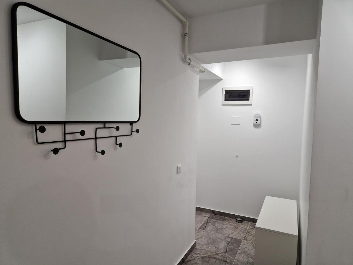 Golden Airport Residence Otopeni Ngoại thất bức ảnh